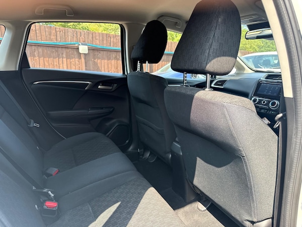 Used Honda Jazz 2015 for sale - 75506819: Photo 38