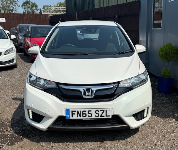 Used Honda Jazz 2015 for sale - 75506819: Photo 3