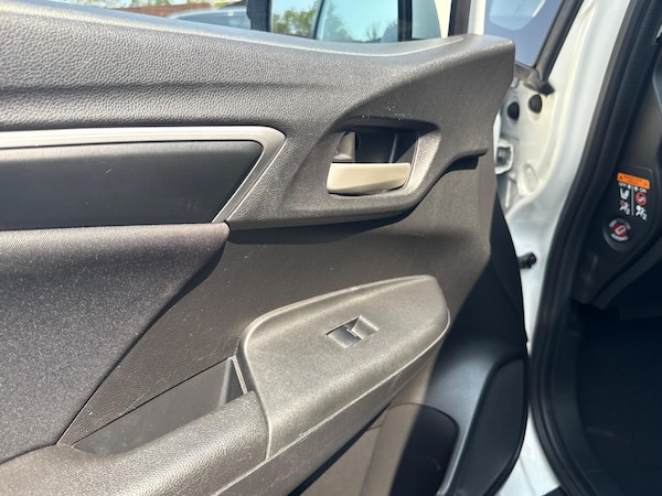 Used Honda Jazz 2015 for sale - 75506819: Photo 45