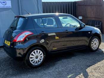 Used Suzuki Swift 2015 for sale - 74070512: Photo