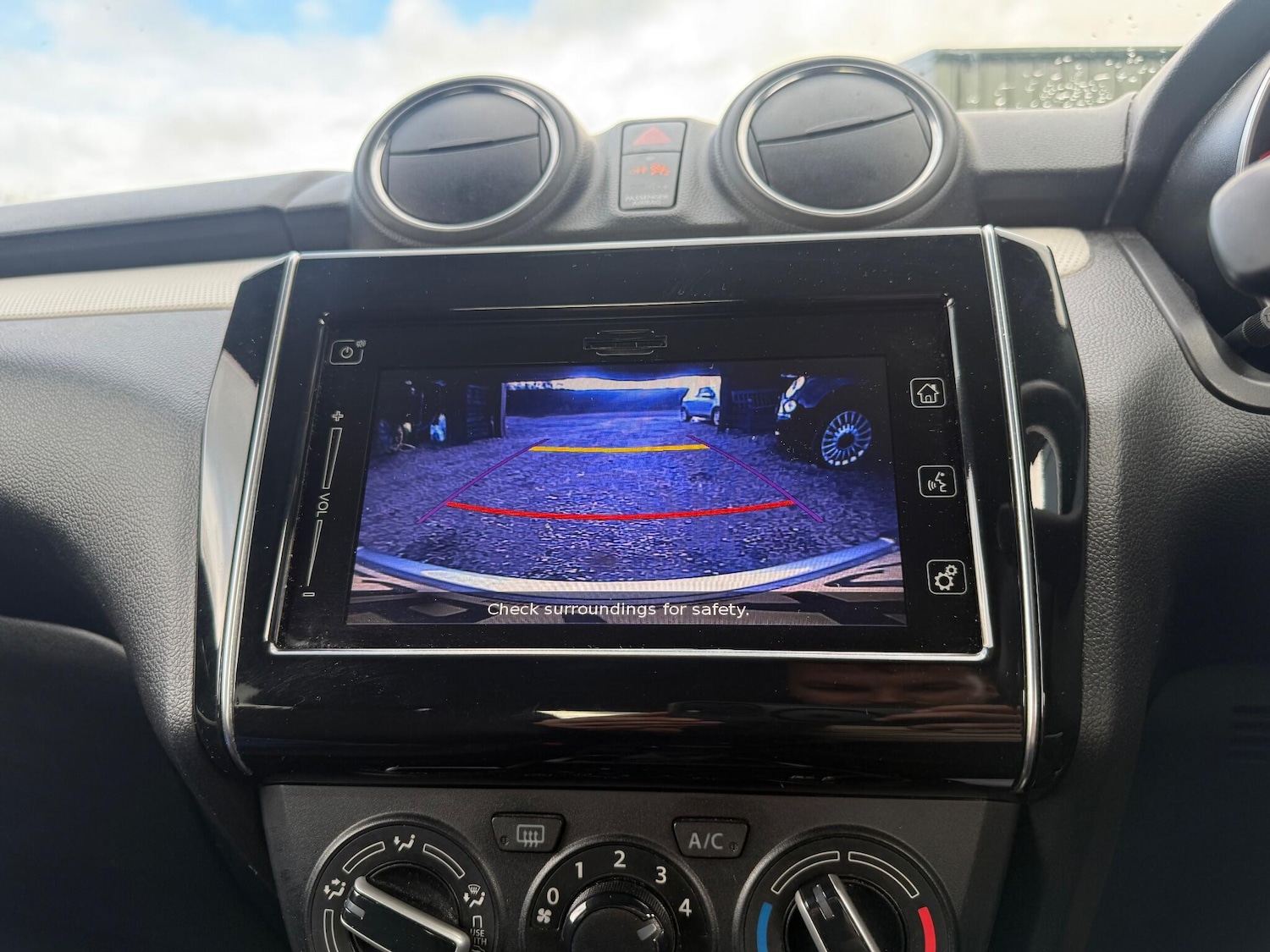 Used Suzuki Swift 2017 for sale - 77525099: Photo 19