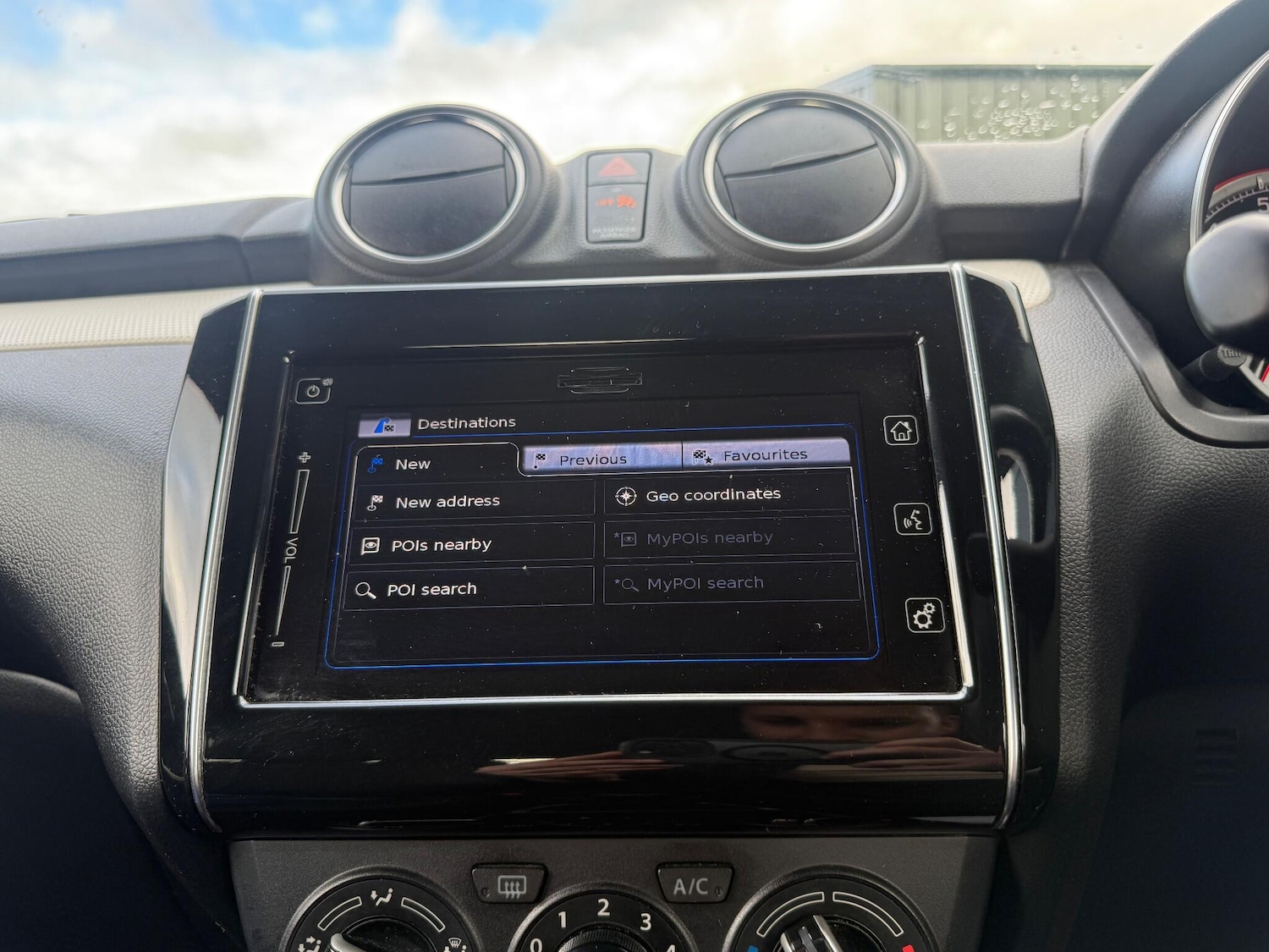 Used Suzuki Swift 2017 for sale - 77525099: Photo 20