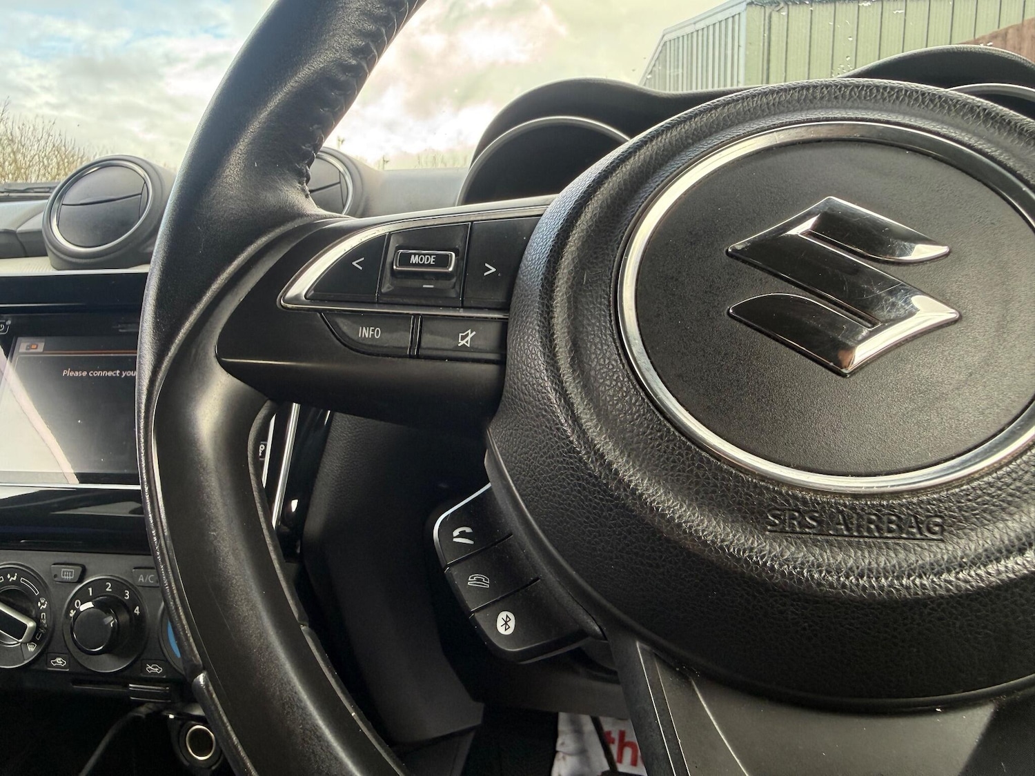 Used Suzuki Swift 2017 for sale - 77525099: Photo 25