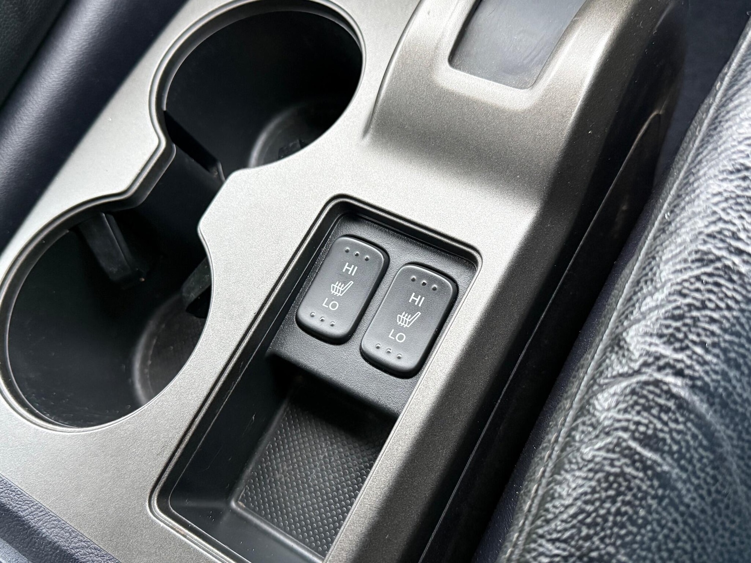 Used Honda CR-V 2011 for sale - 77330345: Photo 32