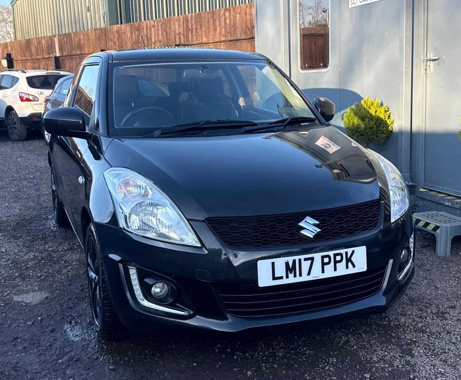 Used Suzuki Swift for sale - 77823535: Photo 2