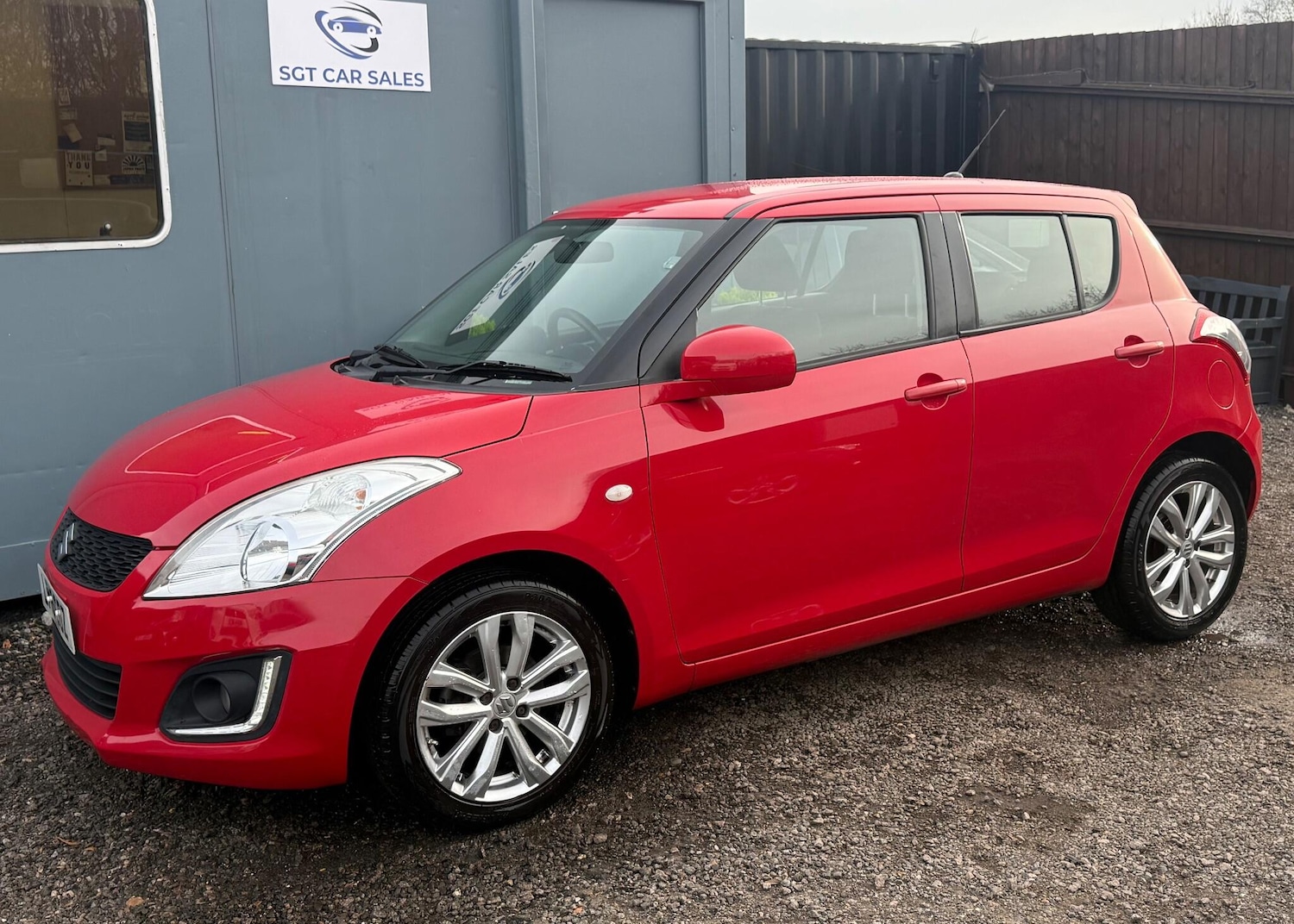 Used Suzuki Swift 2015 for sale - 76484480: Photo 10