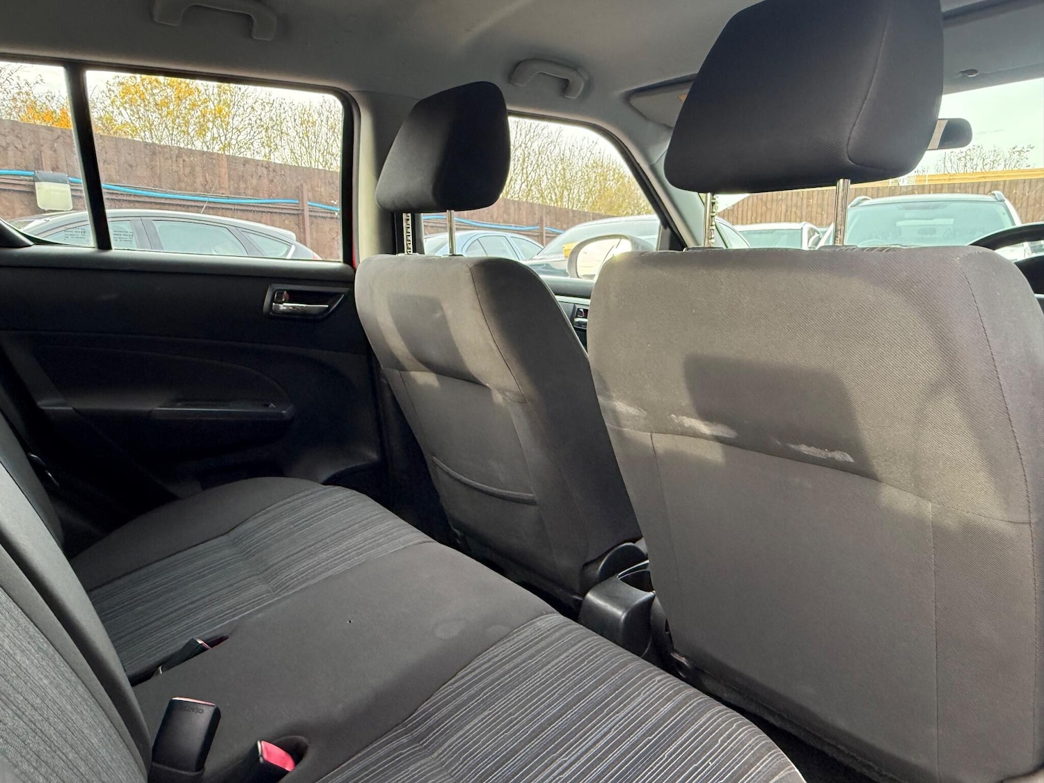 Used Suzuki Swift 2015 for sale - 76484480: Photo 31