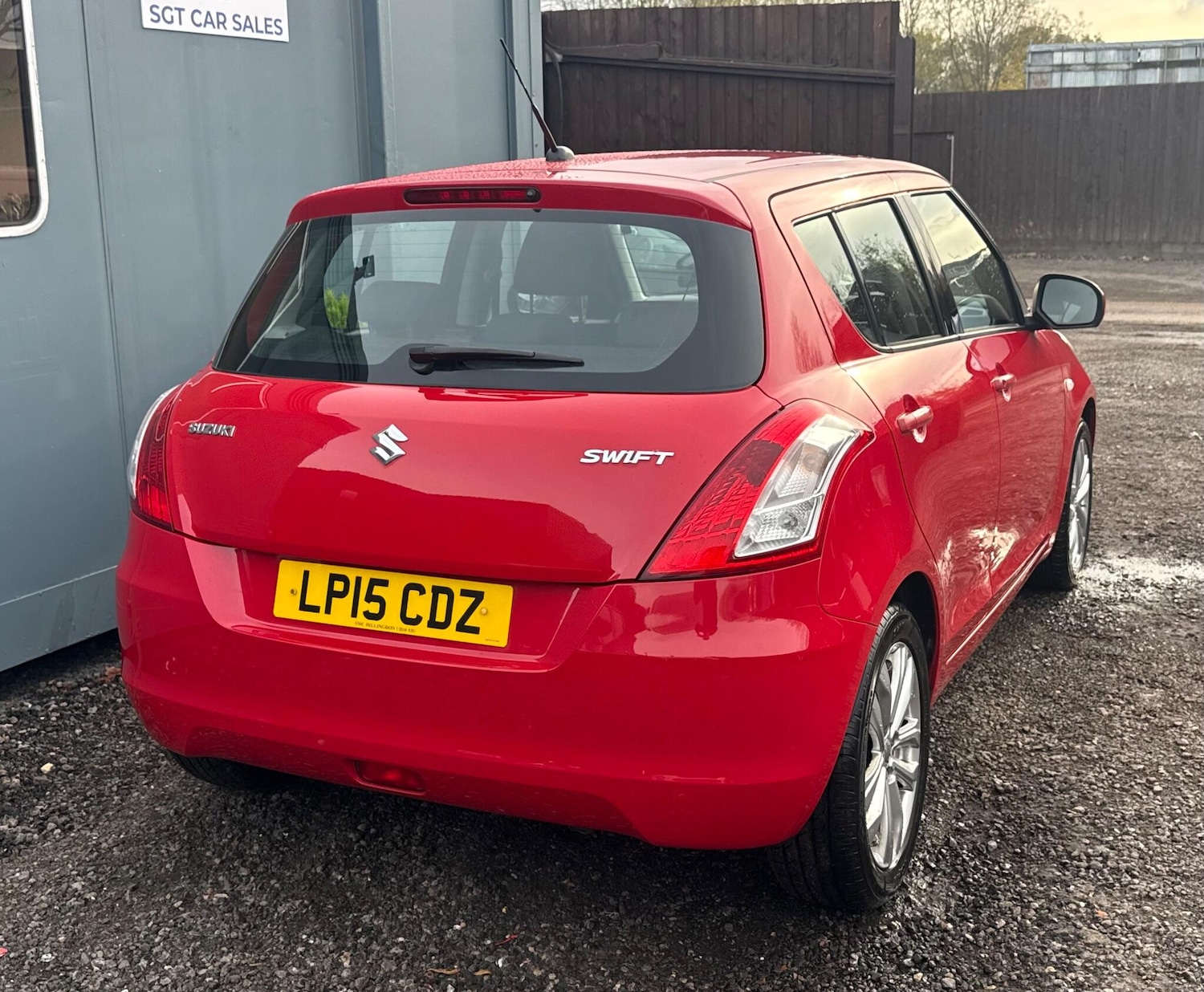 Used Suzuki Swift 2015 for sale - 76484480: Photo 7