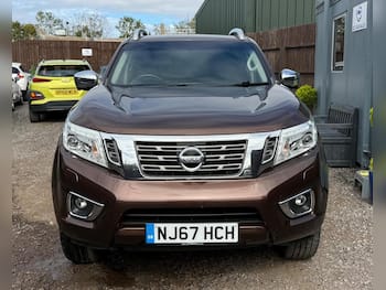 Used Nissan Navara 2017 for sale - 79830212: Photo