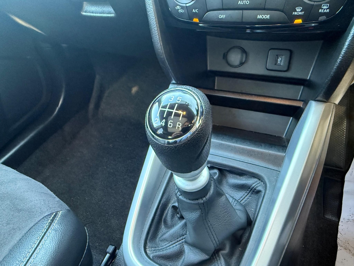 Used Suzuki Vitara 2015 for sale - 76913210: Photo 33