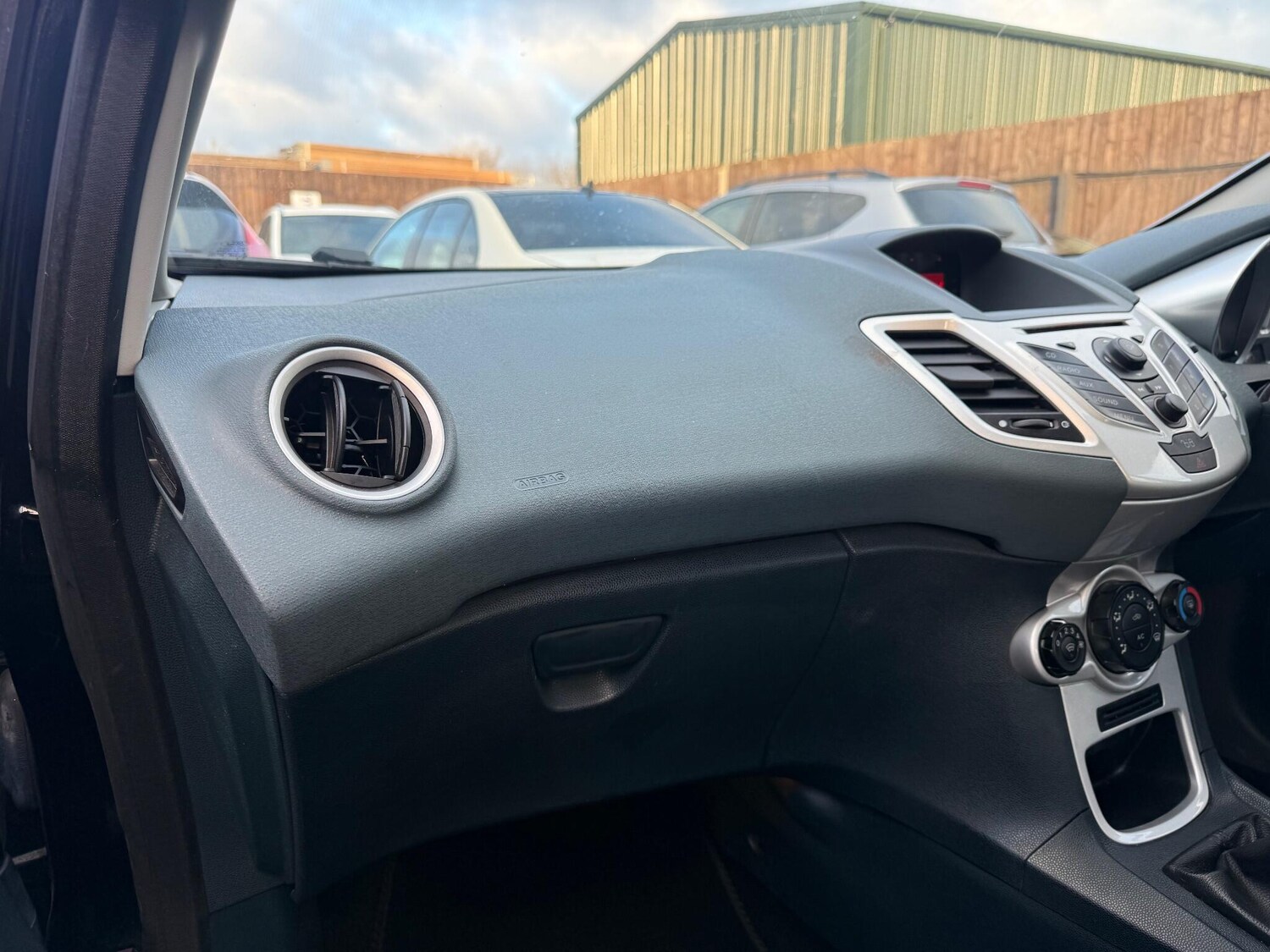 Used Ford Fiesta 2010 for sale - 77358705: Photo 20