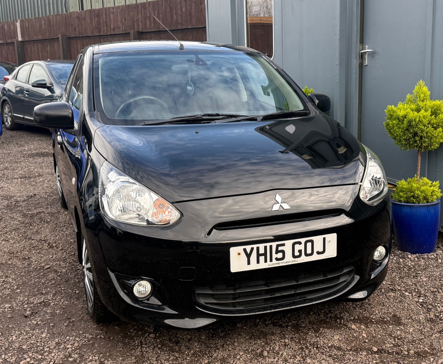 Used Mitsubishi Mirage 2015 for sale - 76860131: Photo 2