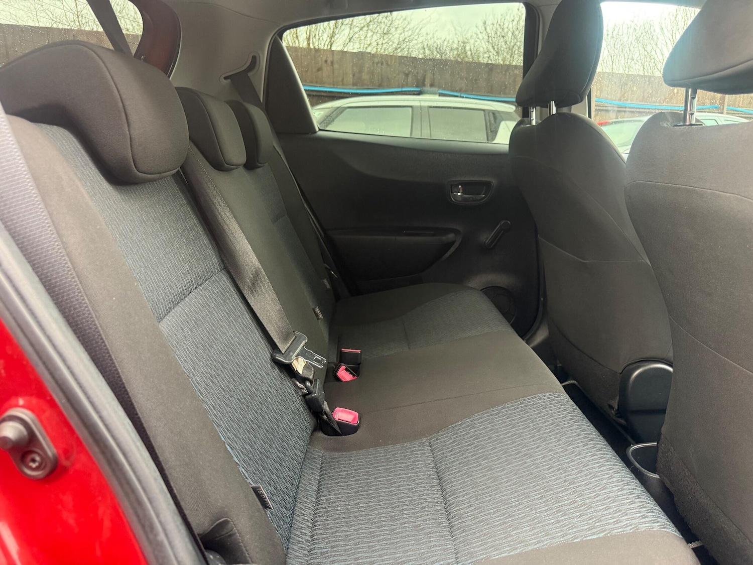 Used Toyota Yaris 2012 for sale - 77525122: Photo 35