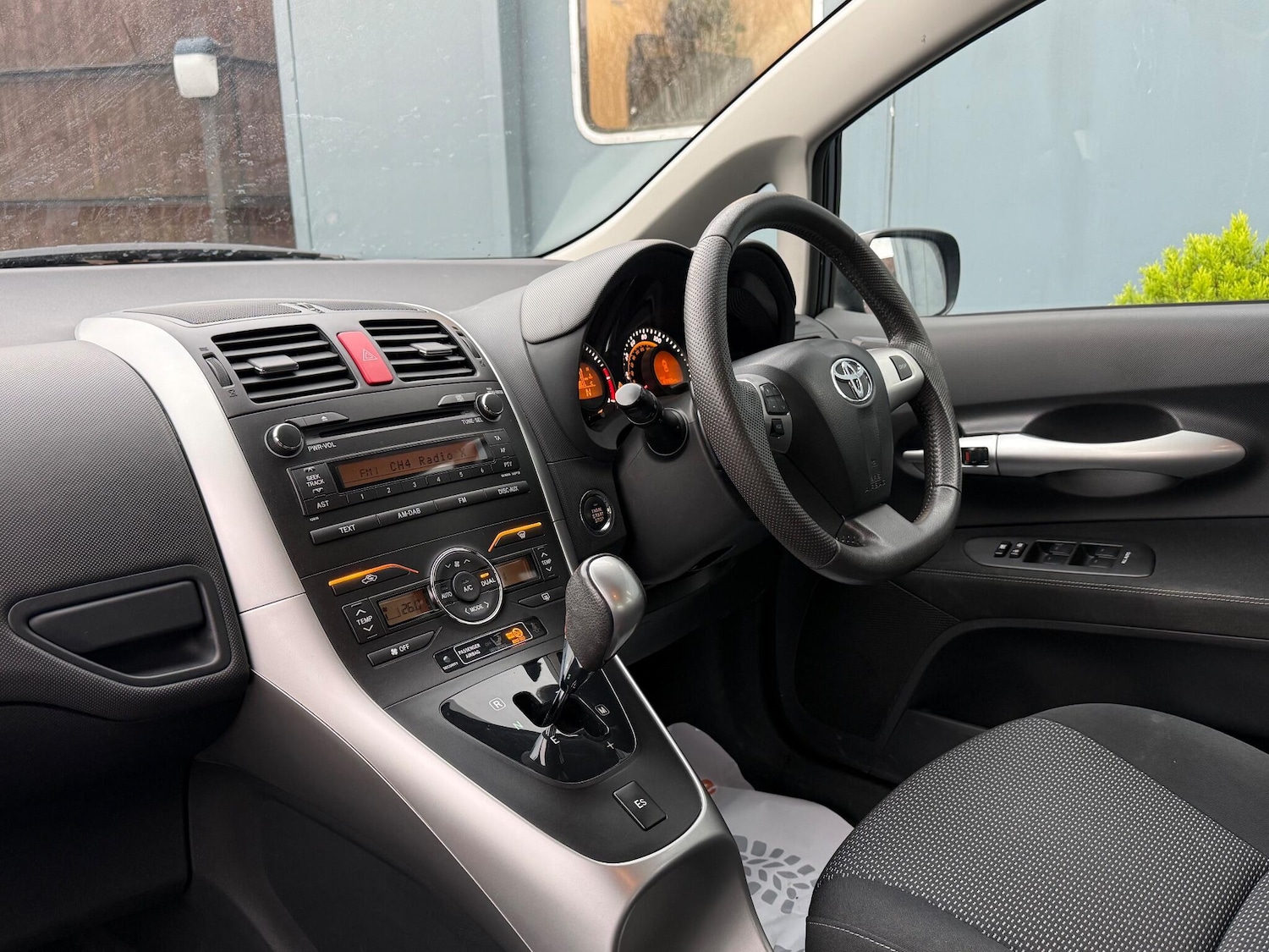 Used Toyota Auris 2011 for sale - 77376502: Photo 17