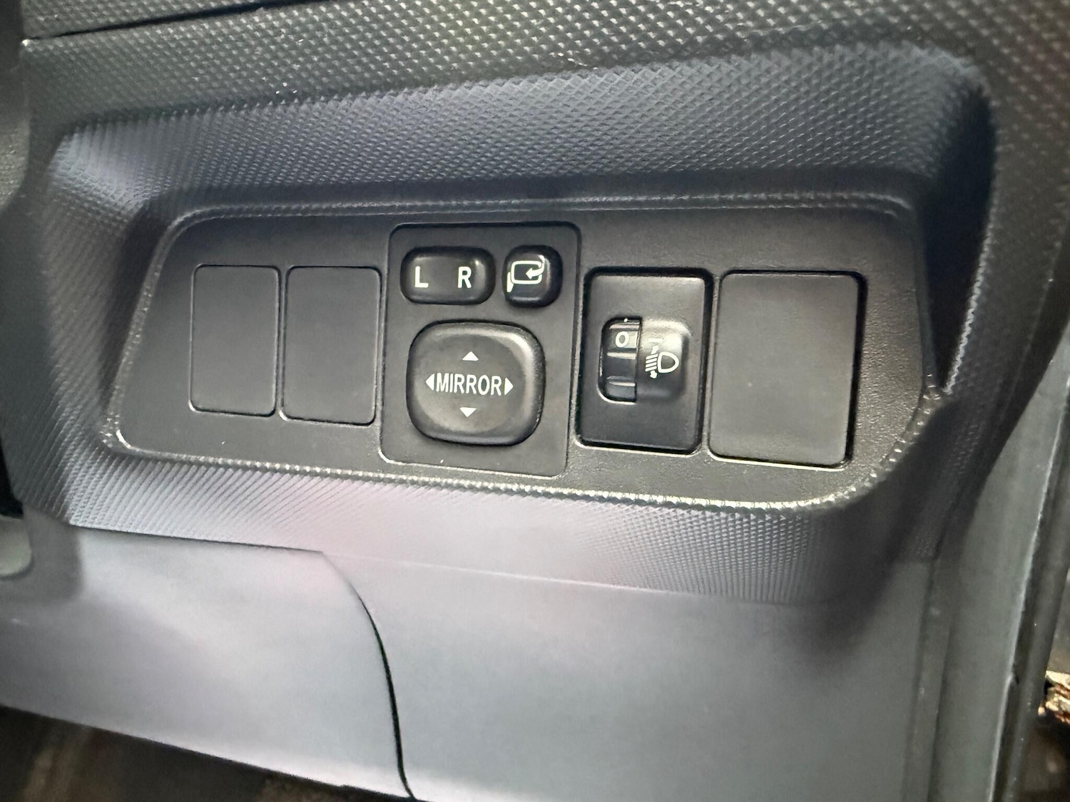 Used Toyota Auris 2011 for sale - 77376502: Photo 22