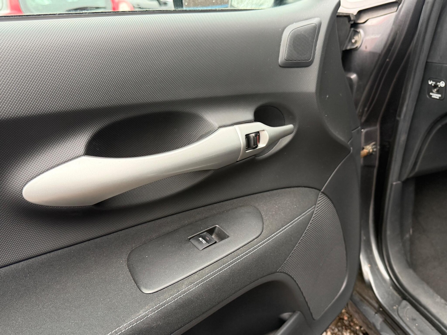 Used Toyota Auris 2011 for sale - 77376502: Photo 36