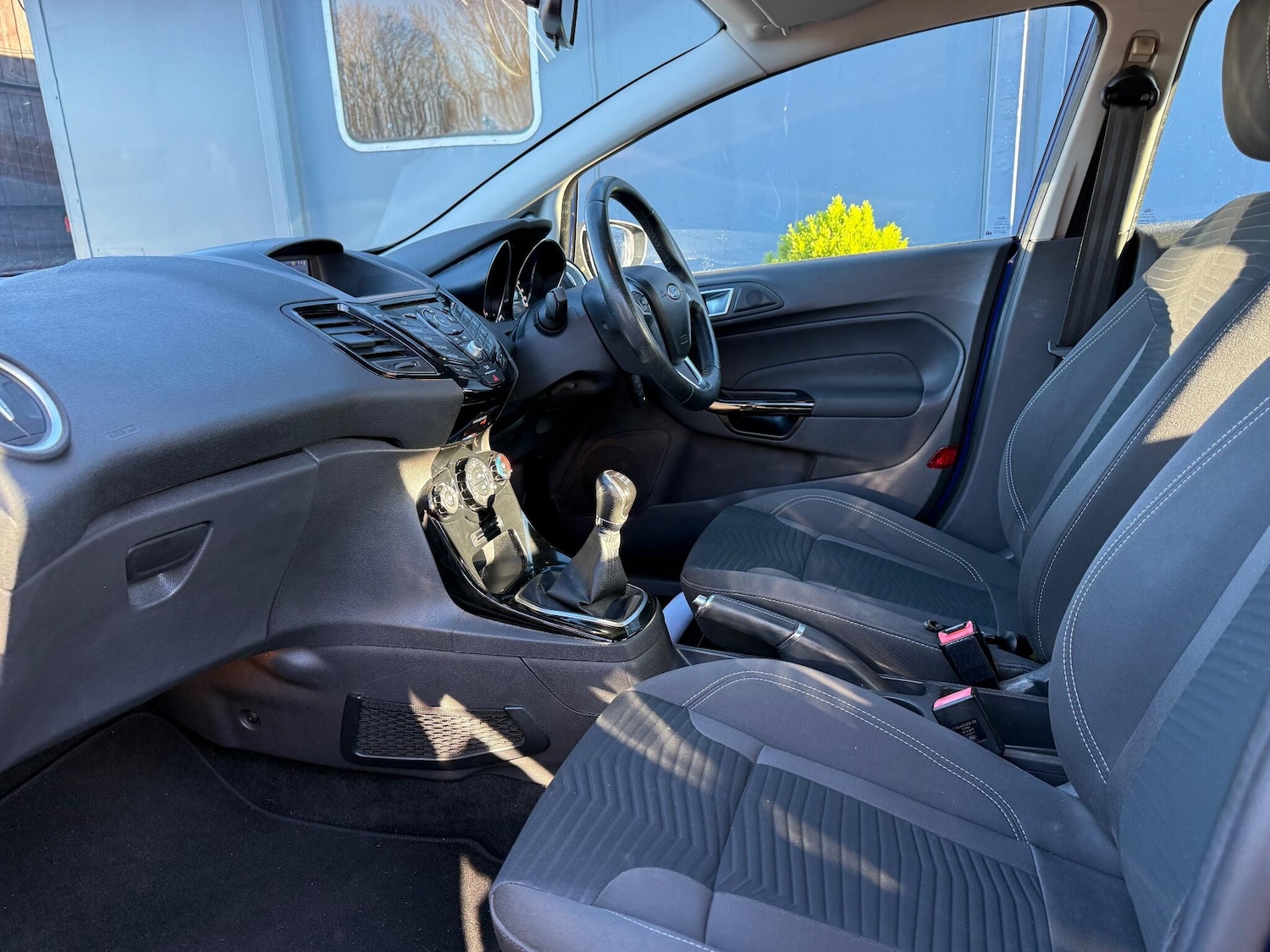 Used Ford Fiesta 2015 for sale - 77097966: Photo 28