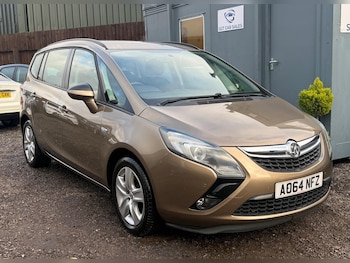 (64) - 1.8 16V Exclusiv Euro 5 5dr