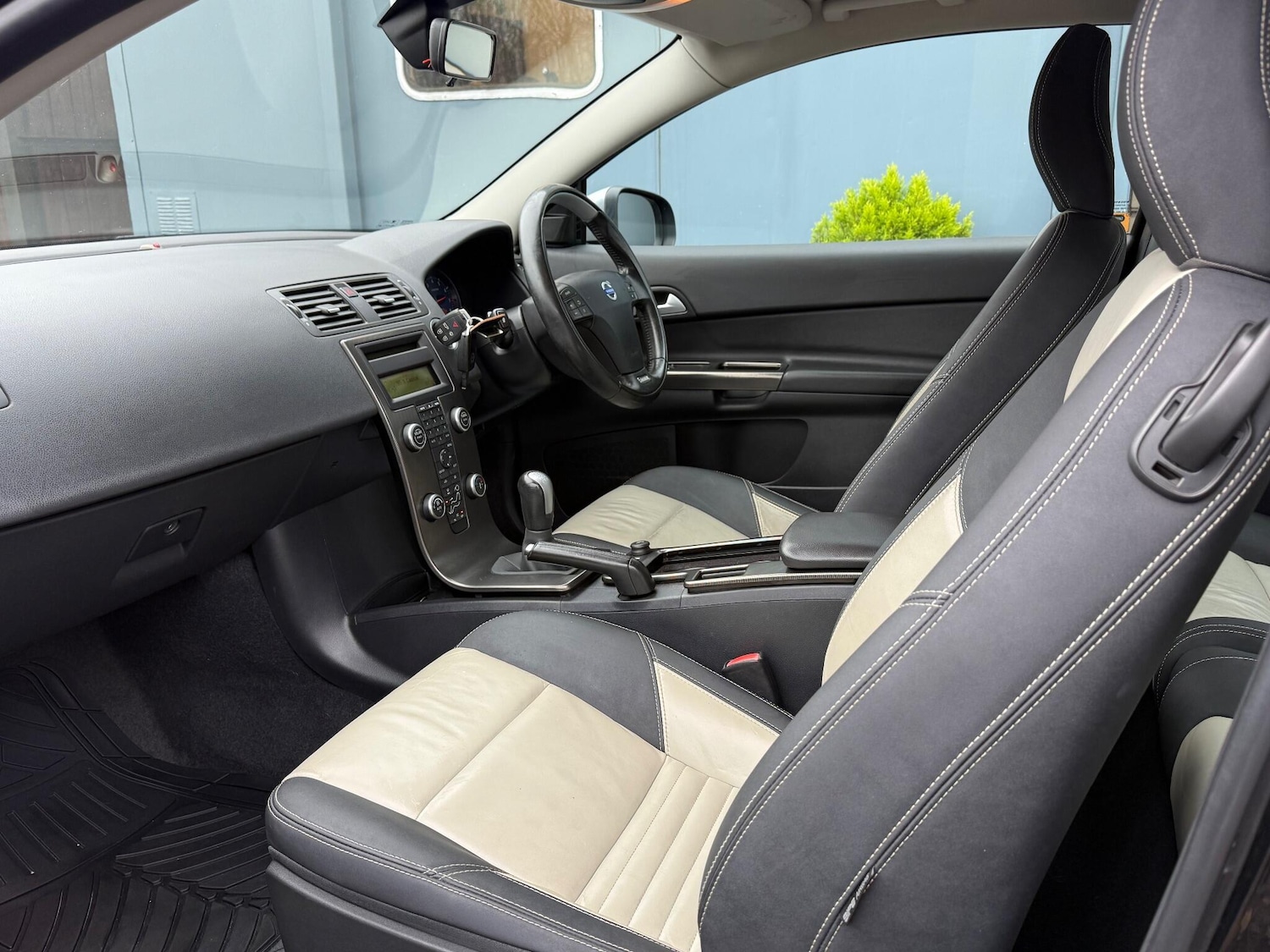 Used Volvo C30 2012 for sale - 77411895: Photo 21