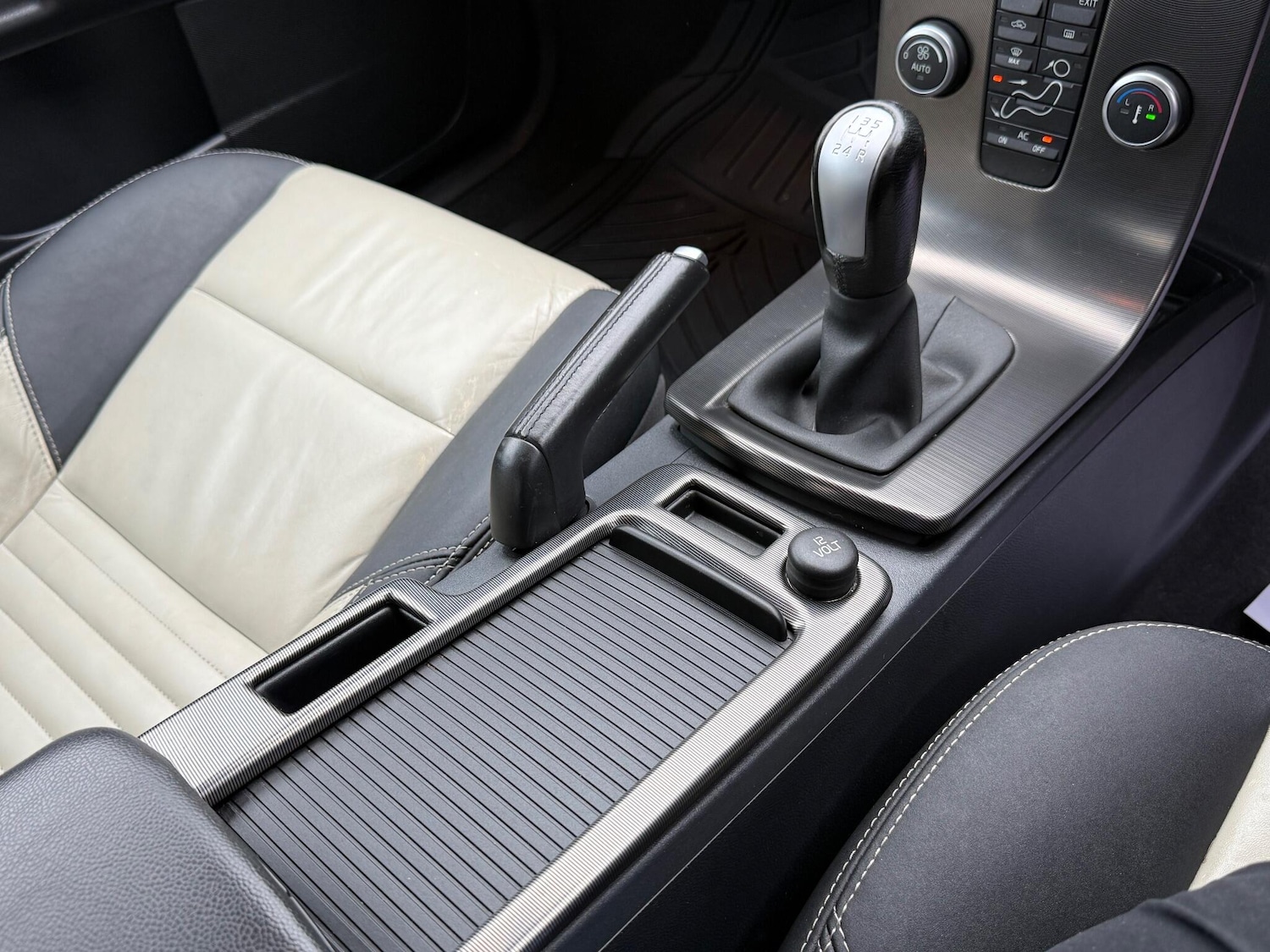 Used Volvo C30 2012 for sale - 77411895: Photo 31