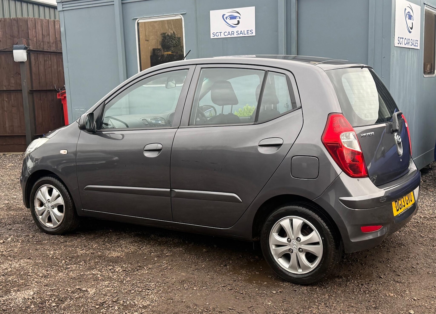 Used Hyundai i10 2013 for sale - 77057374: Photo 13