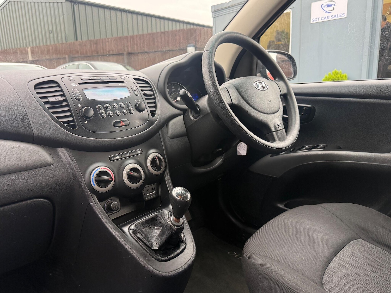 Used Hyundai i10 2013 for sale - 77057374: Photo 19