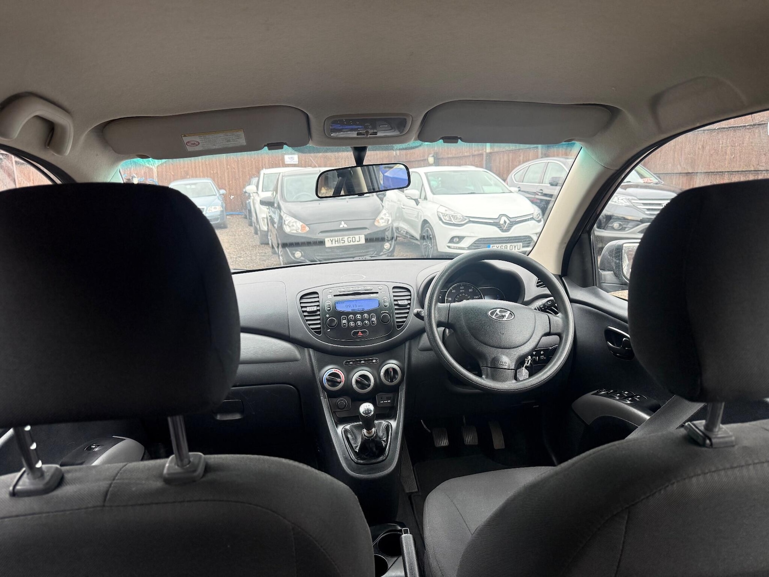 Used Hyundai i10 2013 for sale - 77057374: Photo 20