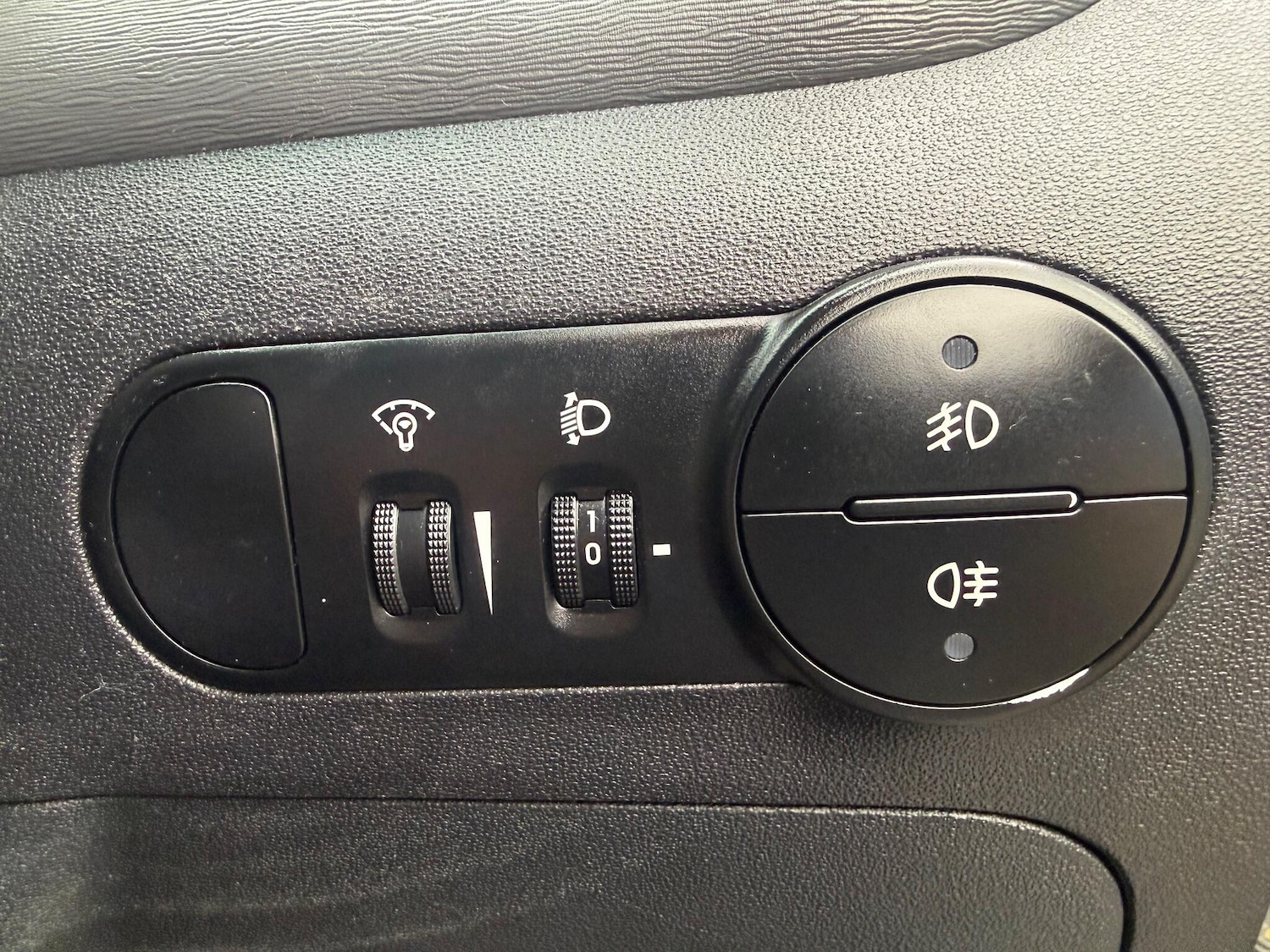 Used Hyundai i10 2013 for sale - 77057374: Photo 27