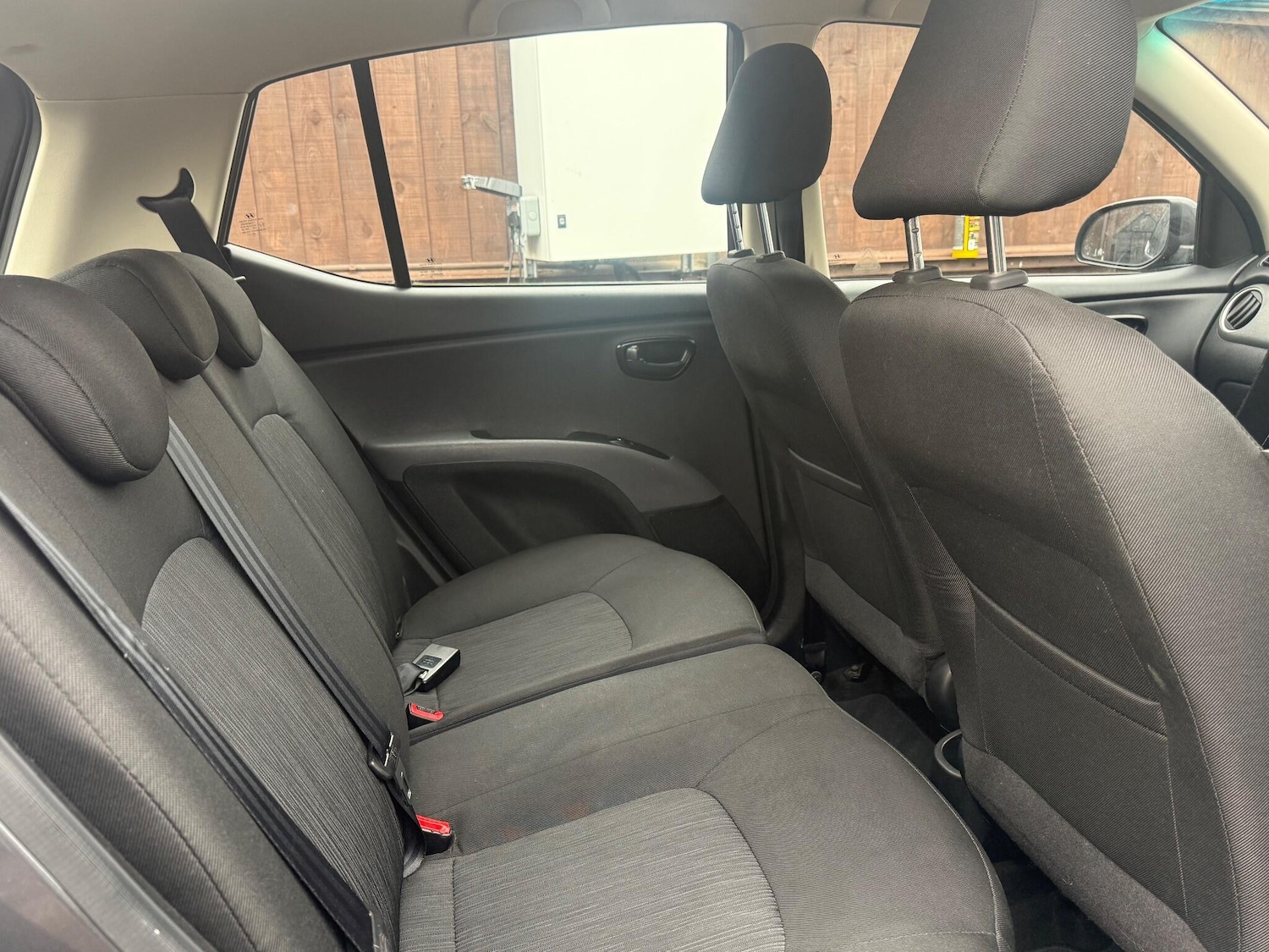 Used Hyundai i10 2013 for sale - 77057374: Photo 29