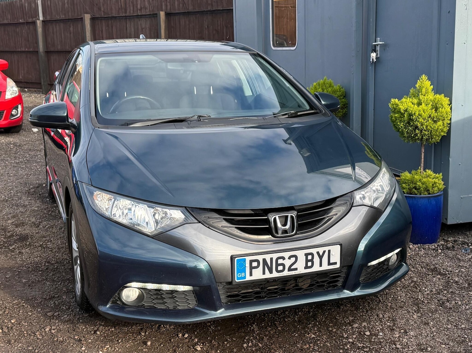 Used Honda Civic 2012 for sale - 76865690: Photo 2