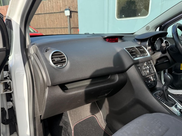 Used Vauxhall Meriva 2016 for sale - 75781227: Photo 36