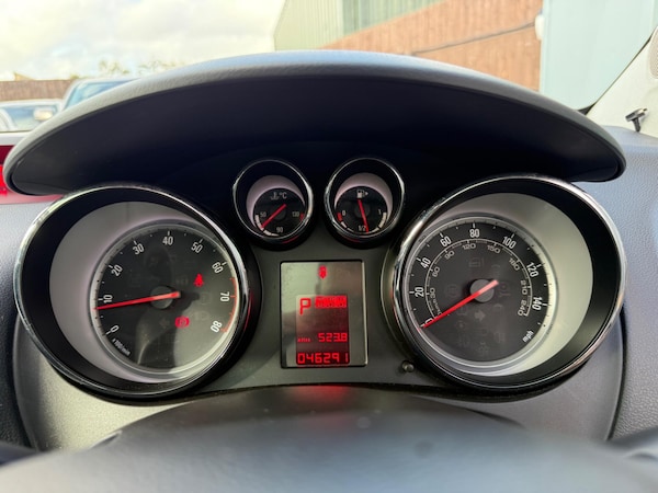 Used Vauxhall Meriva 2016 for sale - 75781227: Photo 39