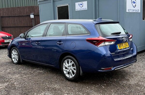 Used Toyota Auris 2015 for sale - 76152799: Photo 13