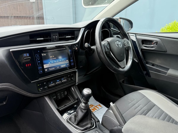 Used Toyota Auris 2015 for sale - 76152799: Photo 18
