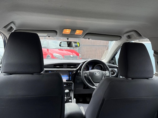 Used Toyota Auris 2015 for sale - 76152799: Photo 19