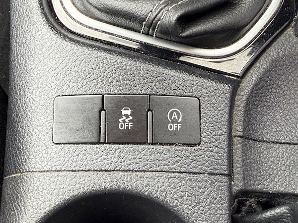 Used Toyota Auris 2015 for sale - 76152799: Photo 27