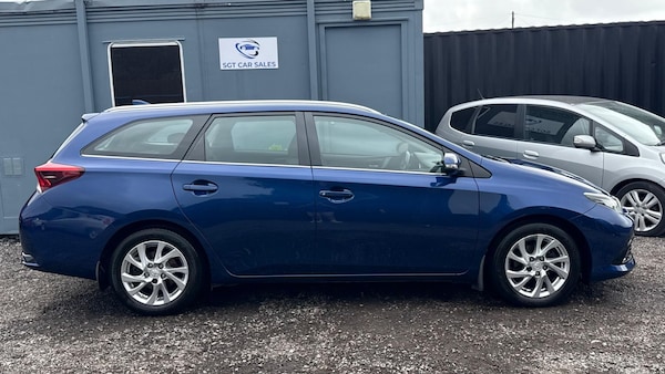 Used Toyota Auris 2015 for sale - 76152799: Photo 5