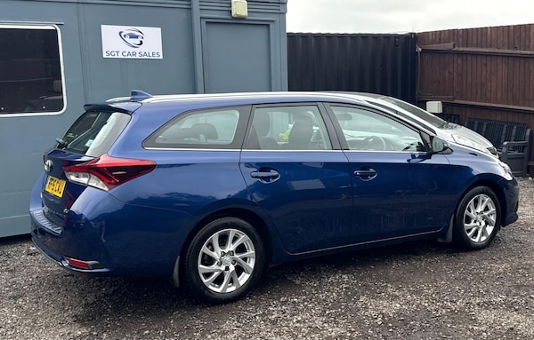 Used Toyota Auris 2015 for sale - 76152799: Photo 6