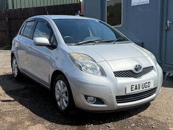Used Toyota Yaris 2011 for sale - 79302110: Photo
