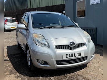 Used Toyota Yaris 2011 for sale - 79302110: Photo