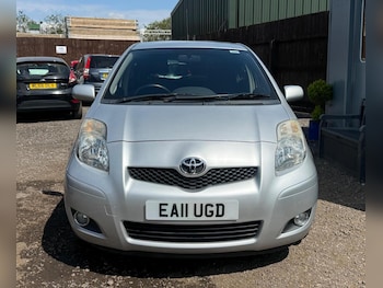 Used Toyota Yaris 2011 for sale - 79302110: Photo