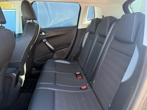 Used Peugeot 2008 2018 for sale - 76189268: Photo 30