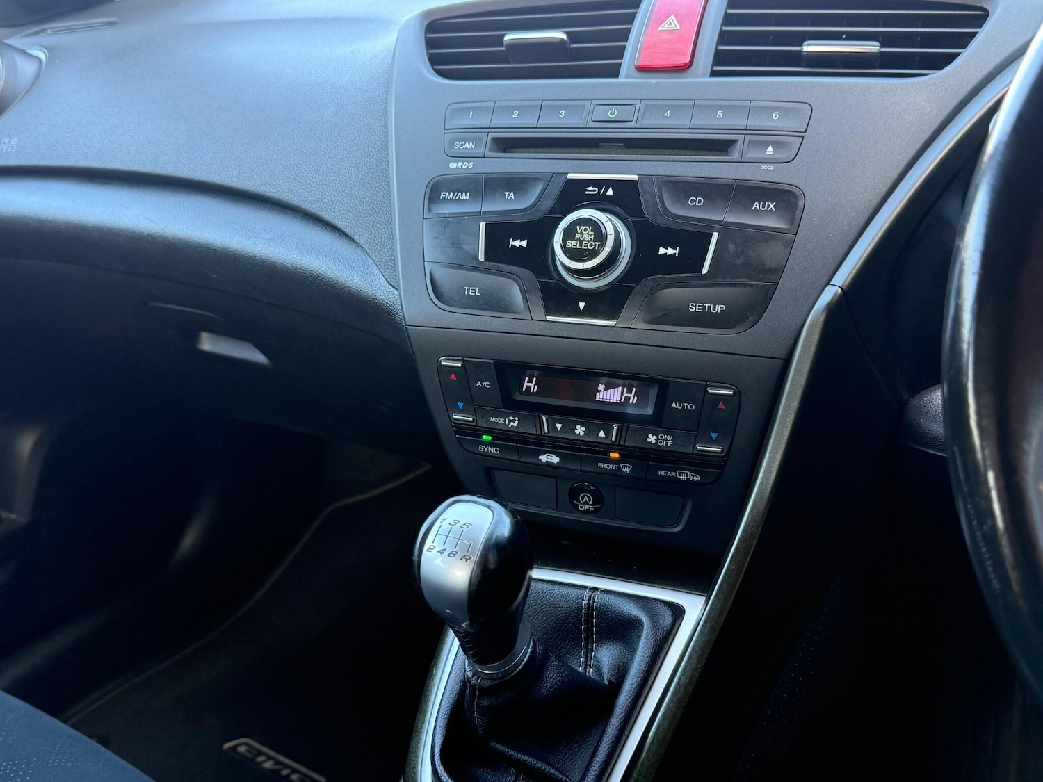 Used Honda Civic 2012 for sale - 76619970: Photo 27