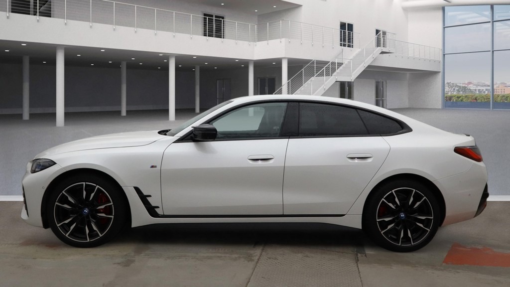 Used BMW i4 2022 for sale - 77609649: Photo 4