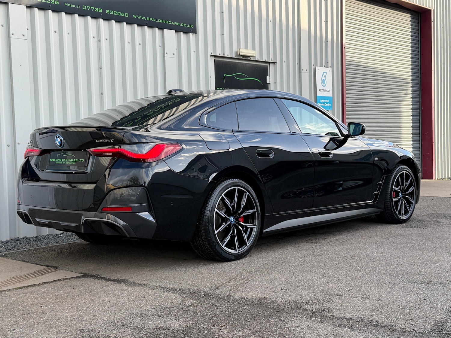 Used BMW i4 2022 for sale - 76948782: Photo 10