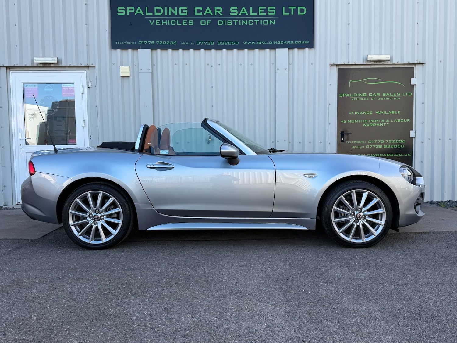 Used Fiat 124 Spider 2018 for sale - 78219089: Photo 12