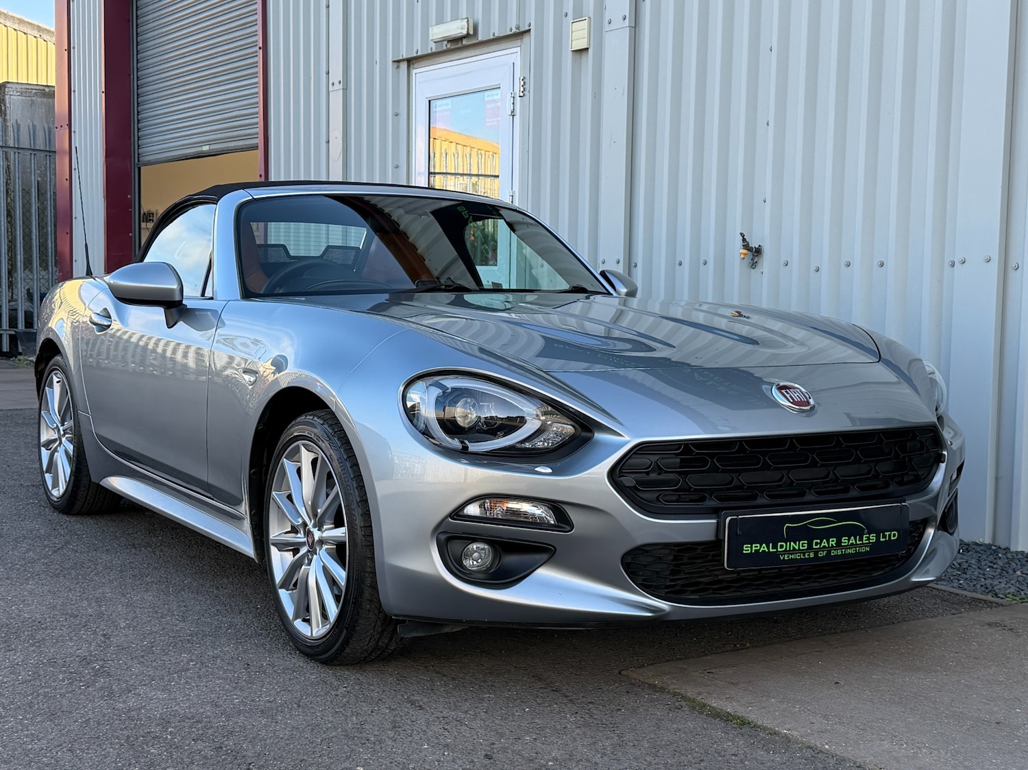 Used Fiat 124 Spider 2018 for sale - 78219089: Photo 15