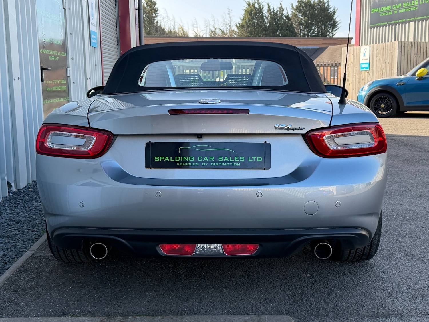 Used Fiat 124 Spider 2018 for sale - 78219089: Photo 9