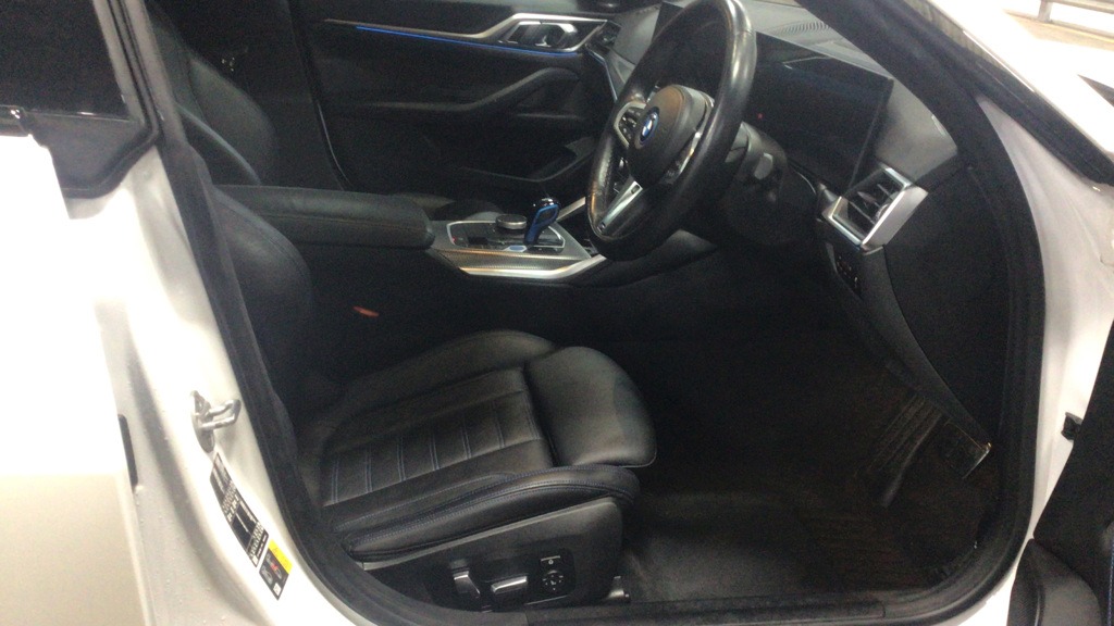 Used BMW i4 2023 for sale - 77251043: Photo 2
