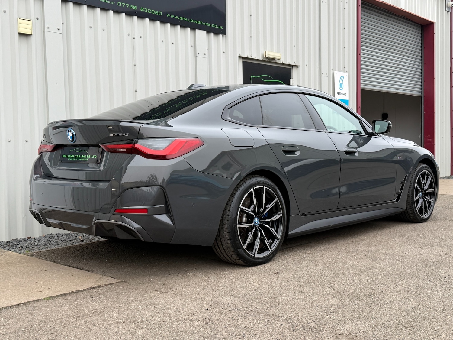 Used BMW i4 2022 for sale - 77781416: Photo 9